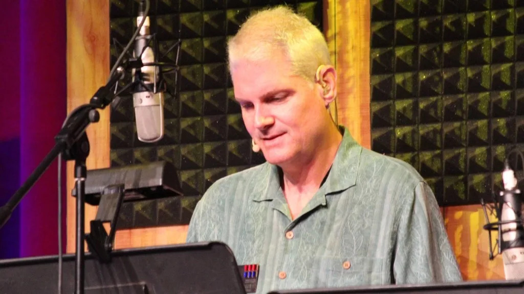 Tom-Kane-dies-at-64